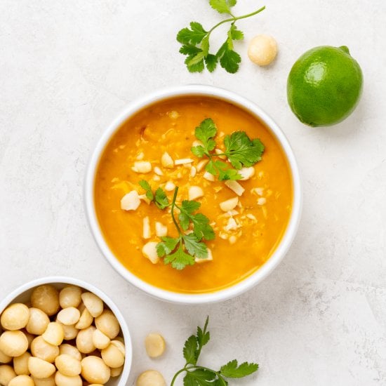 Turmeric Roasted Sweet Potato Soup