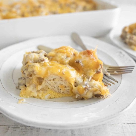 Biscuits and Gravy Casserole