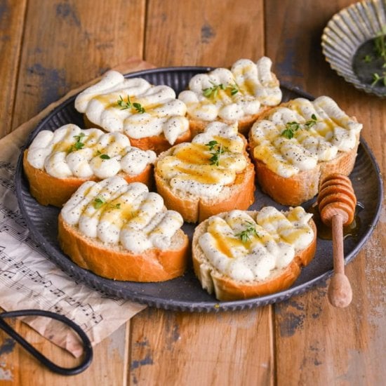 10-Minute Whipped Ricotta Crostini