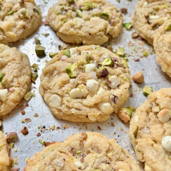 Pistachio White Chocolate Cookies