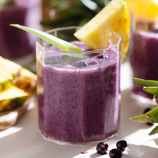 Blueberry Pineapple Smoothie