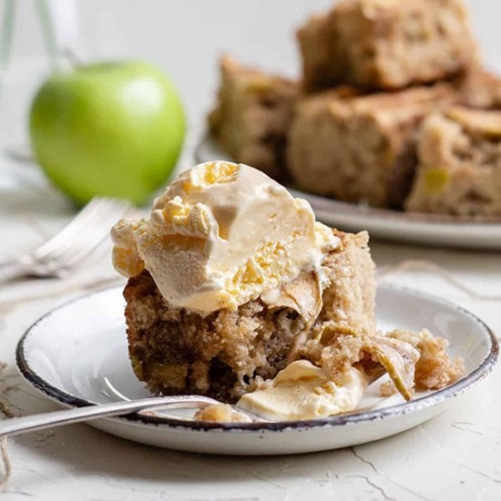 Best Apple Cake