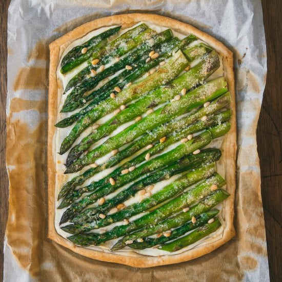Asparagus and Ricotta Tart