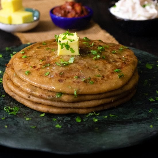 Shahi Paneer Veg Paratha