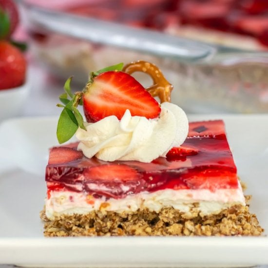 Strawberry Pretzel Salad
