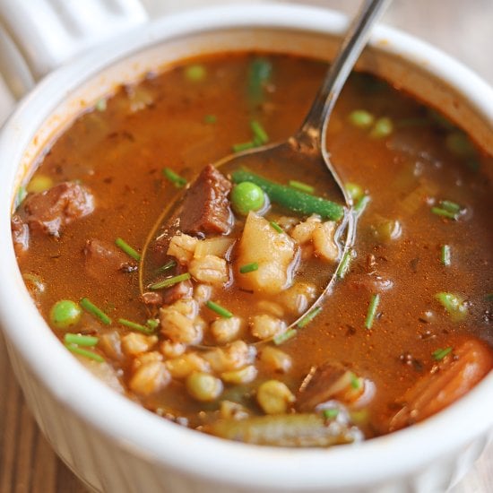Chunky vegan vegetable beef soup