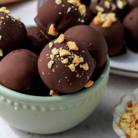 Peanut Butter Oreo Truffles
