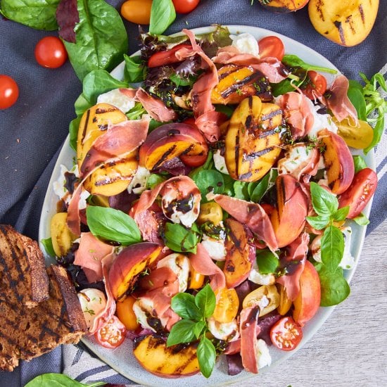 Grilled Peach Mozzarella Salad