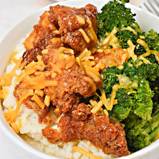 Low-Carb Hot Honey Chicken Bowl