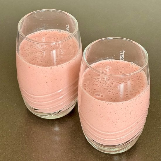 Strawberry Rhubarb Smoothie