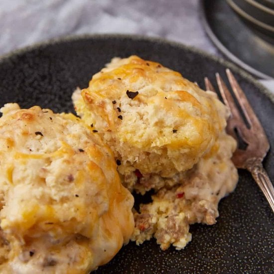 Biscuits and Gravy Casserole