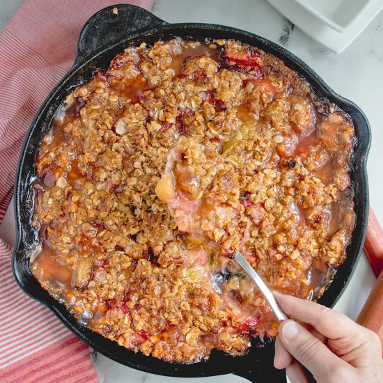 Rhubarb Crisp