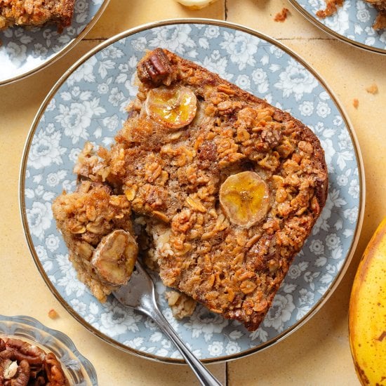 Banana Bread Baked Oatmeal