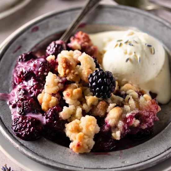 Blackberry Lavender Crumble