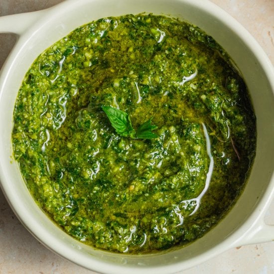 Homemade Basil Pesto Sauce