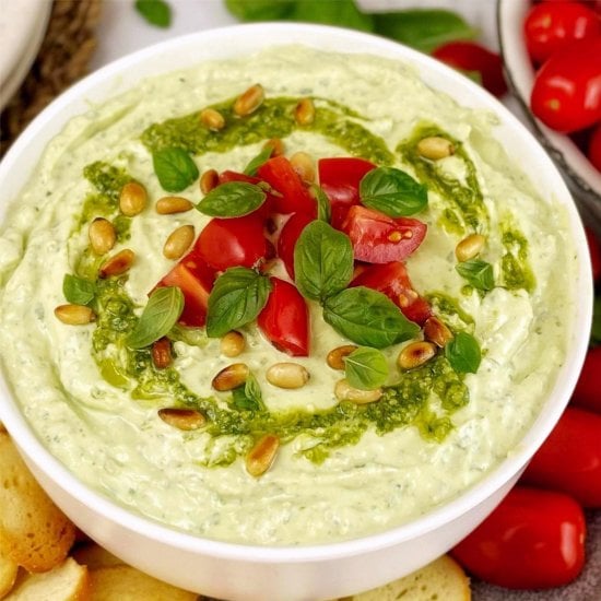 Creamy Pesto Dip