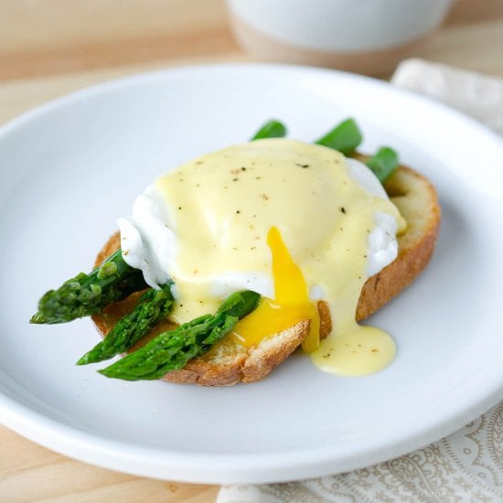 Eggs Benedict with Asparagus