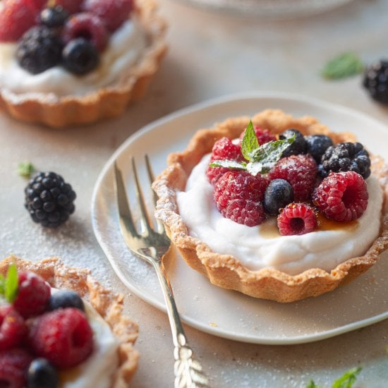 Vegan Berry Yogurt Tarts