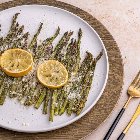 20-Minute Garlic Lemon Asparagus