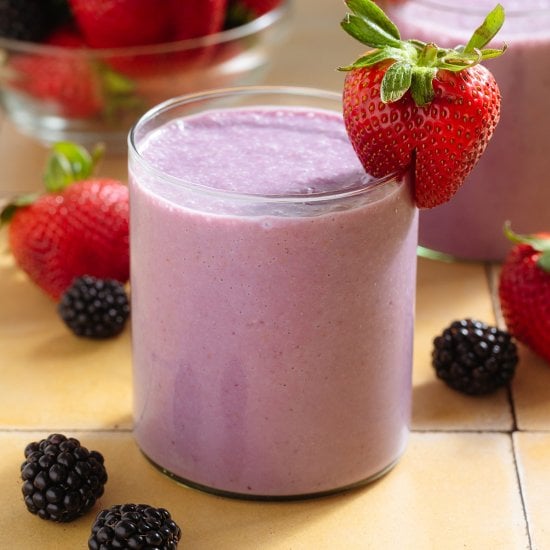 Blackberry Strawberry Smoothie