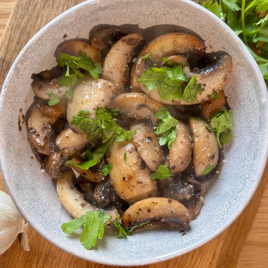 Air Fryer Garlic Mushrooms