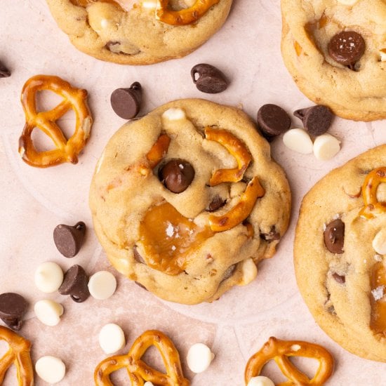 20-Minute Chewy Kitchen Sink Cookies