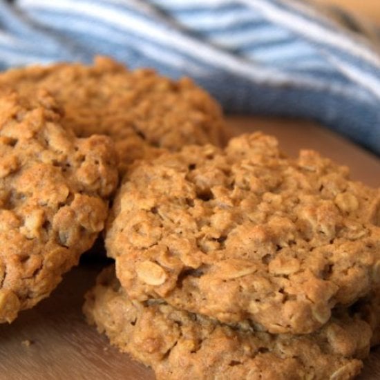 Peanut Butter and Oats Cookies