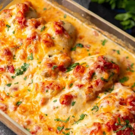 Baked Queso Chicken