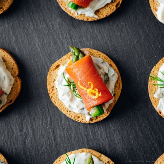 Smoked Salmon Crostini