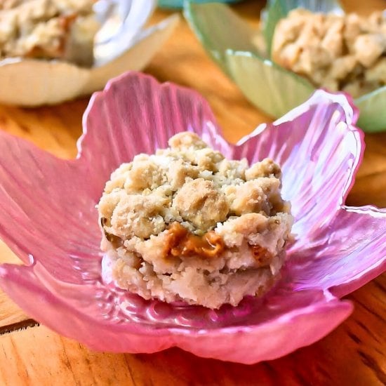 caramel apple crisp