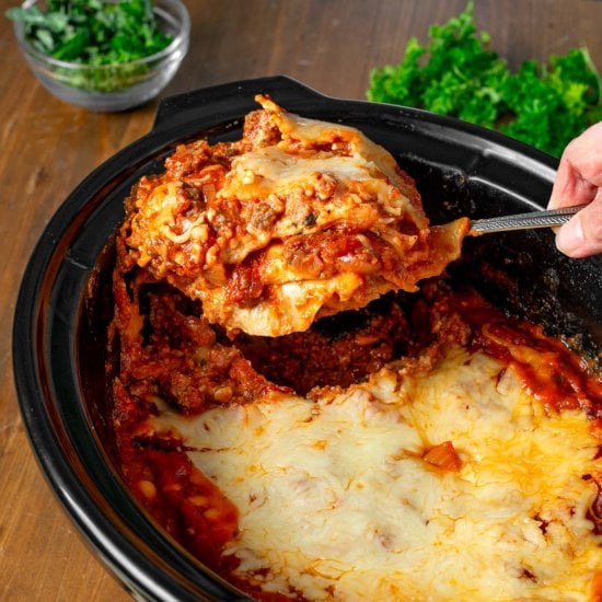 The Best Slow Cooker Lasagna