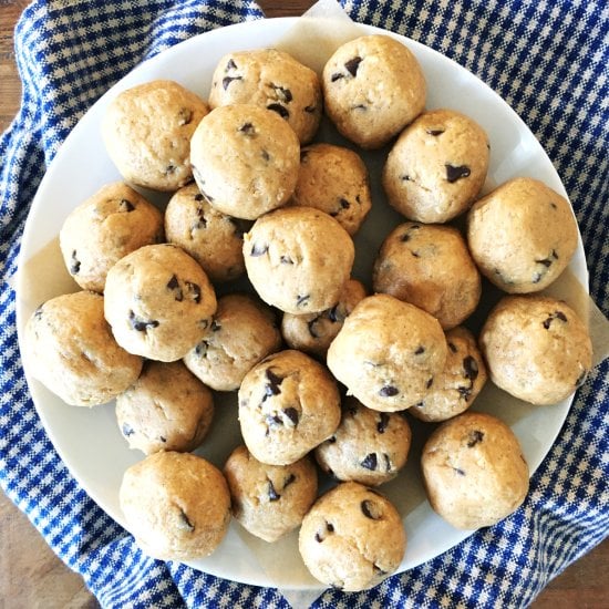 Peanut Butter Protein Balls