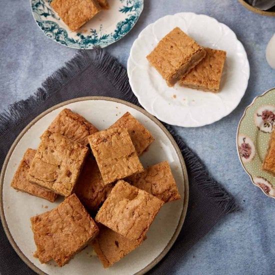 Brown Butter Blondies with Toffee