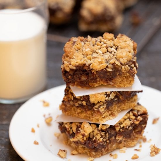 Layered Oatmeal Chocolate Bars