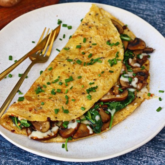 Cheesy Spinach and Mushroom Omelett