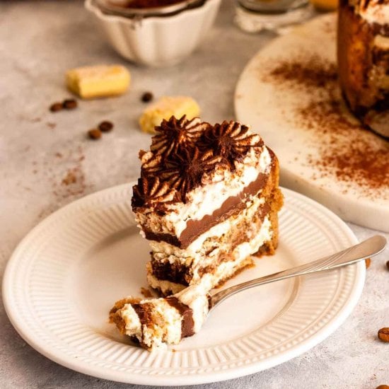 Easy Chocolate Tiramisu Cake