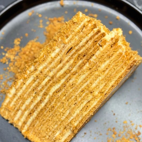 Honey Cake with Custard Cream