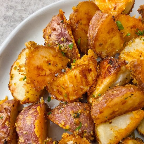 Parmesan & Garlic Roasted Potatoes