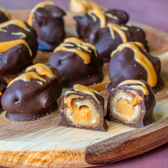 Chocolate & Peanut Butter Dates