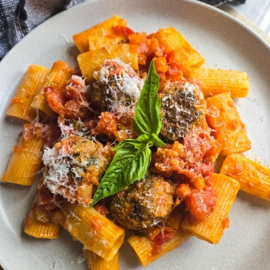 Rustic Rigatoni with Meatballs