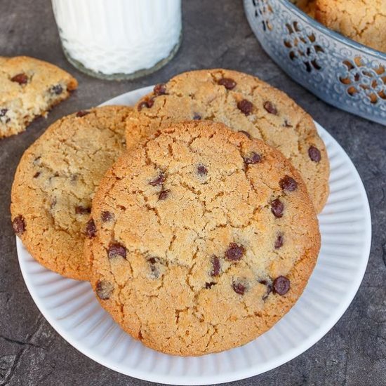 Sesame Chocolate Chip Cookies