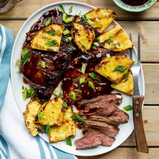 Houston’s Hawaiian Grilled Ribeye