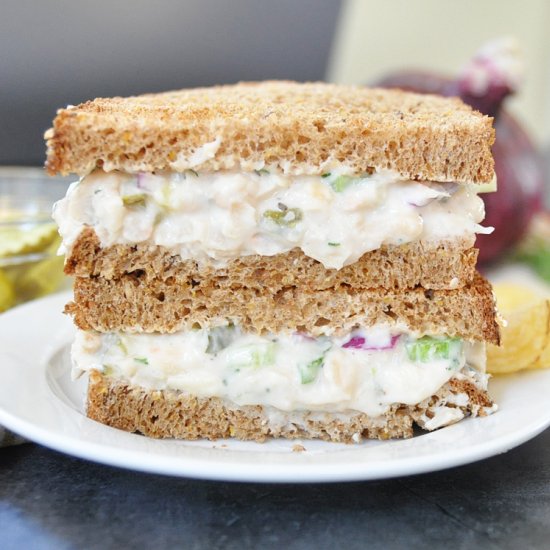 Creamy White Bean Sandwich