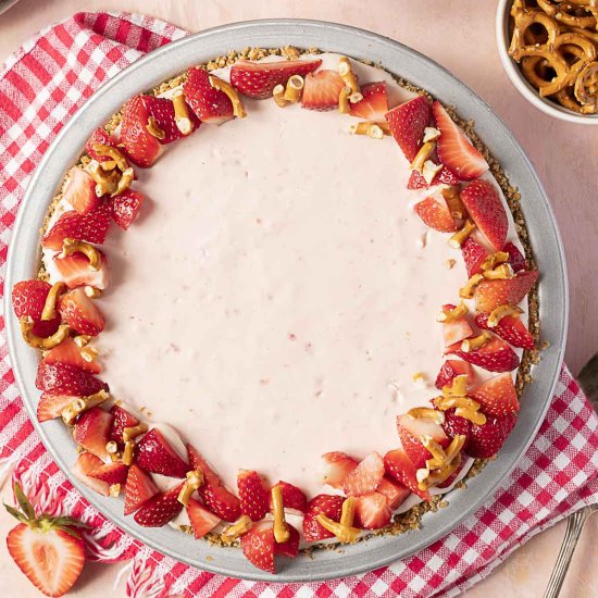 Gluten Free No Bake Strawberry Pie