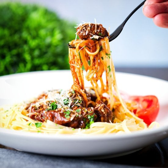 Beef Pastitsada with Pasta
