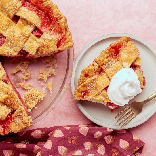 Classic Strawberry Rhubarb Pie