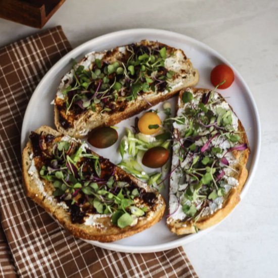 Microgreen Tartine