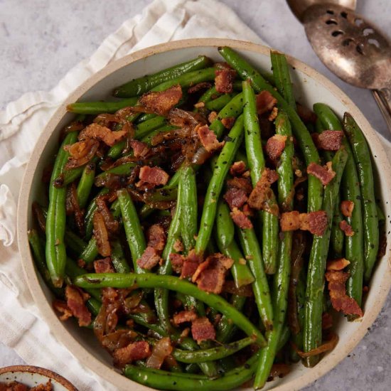 Green Beans with Bacon and Onions