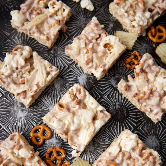 Marshmallow Squares with Pretzels