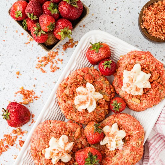 Strawberry Crunch Cookies